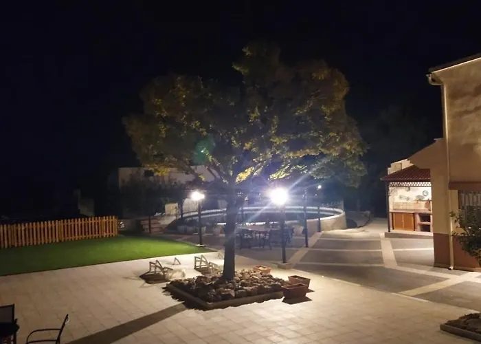 Cortijo La Torre De Caniles